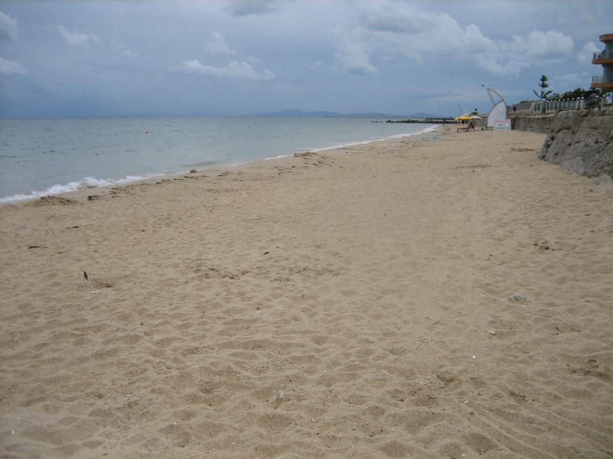 Apartment Lazur By The Sea Ravda Esterno foto