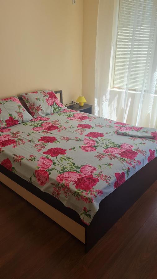 Apartment Lazur By The Sea Ravda Esterno foto